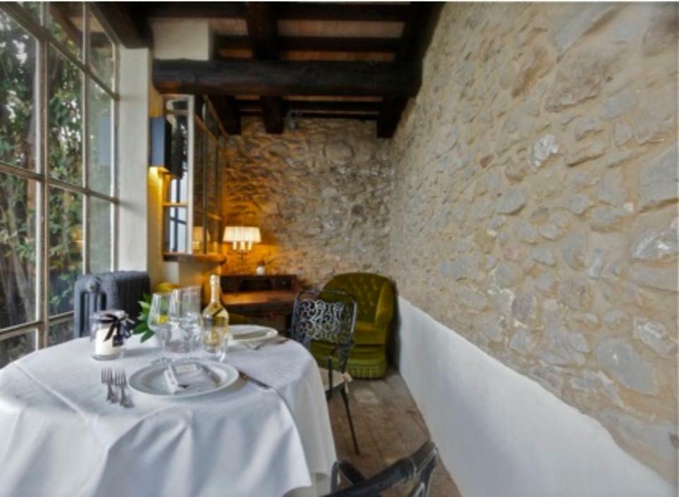 Castello Di Albereto Hotel Trarivi Luaran gambar
