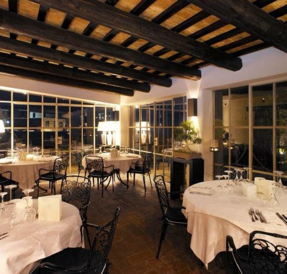 Castello Di Albereto Hotel Trarivi Luaran gambar